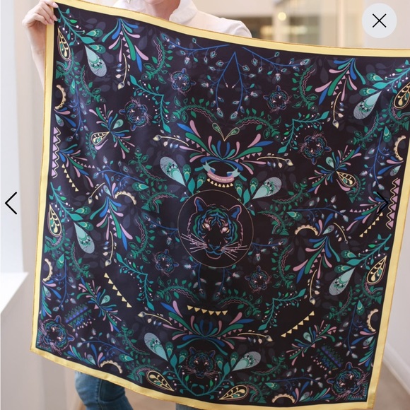 Jessie Zhao New York Accessories - Jessie Zhao New York Jungle In The Night Silk Scarf